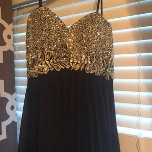 Bloomingdale’s Prom Dress